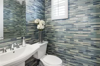 Photo #2: OC23203776 Listing