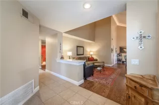 Photo #3: OC23203943 Listing 