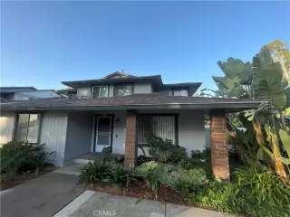 Photo #1: OC23203995 Listing 