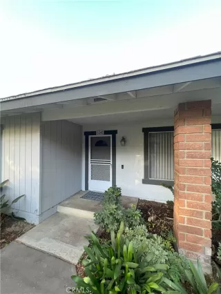 Photo #2: OC23203995 Listing 