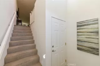 Photo #2: OC23204034 Listing 