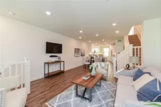 Photo #6: OC23204034 Listing 