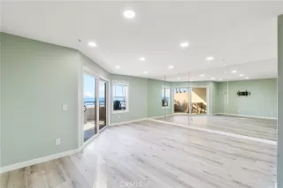 Photo #5: OC23204095 Listing