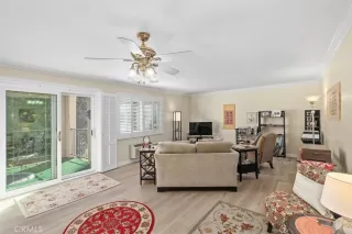 Photo #4: OC23204114 Listing