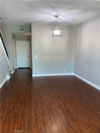 Photo #4: OC23204193 Listing 