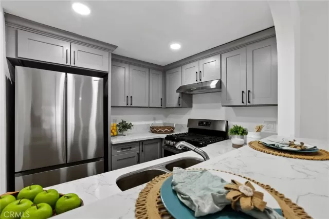 MLS: OC23204211 Condo For Sale