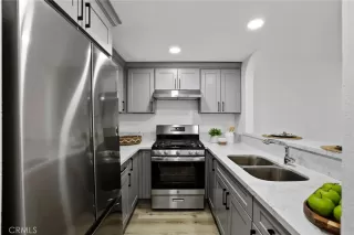 Photo #4: OC23204211 Listing 