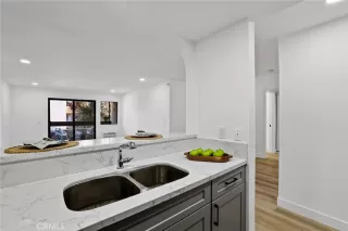 Photo #6: OC23204211 Listing 