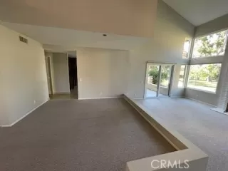 Photo #3: OC23204245 Listing 