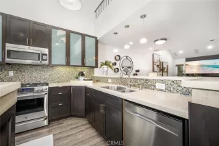 Photo #6: OC23204292 Listing