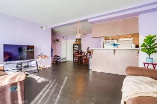 Photo #6: OC23204647 Listing 