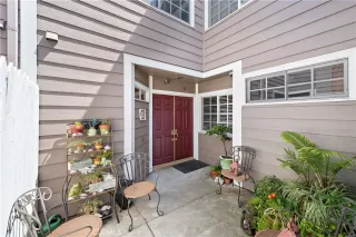 Photo #4: OC23204689 Listing 