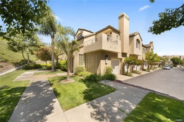 MLS: OC23204762 Condo For Sale