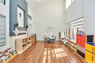 Photo #6: OC23205368 Listing 