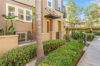 Photo #2: OC23205432 Listing 