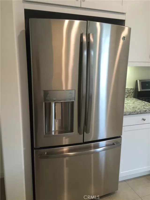 MLS: OC23205453 Condo For Sale