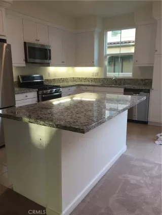 Photo #4: OC23205453 Listing 