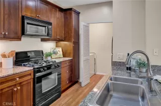 Photo #3: OC23205519 Listing