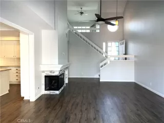 Photo #3: OC23205632 Listing 