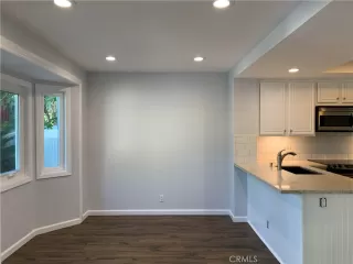 Photo #5: OC23205632 Listing 