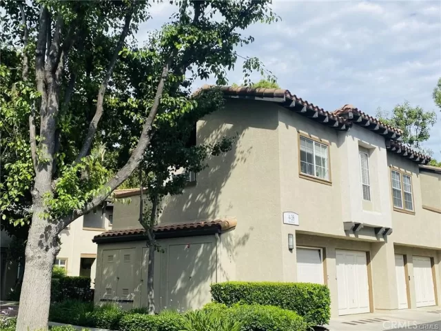 MLS: OC23205836 Condo For Sale