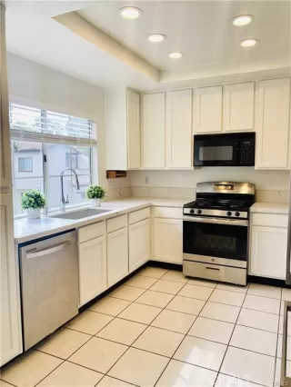 Photo #1: OC23205836 Listing 