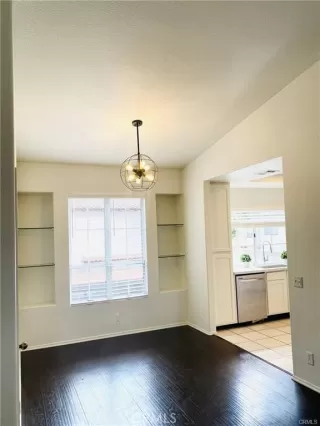 Photo #4: OC23205836 Listing 