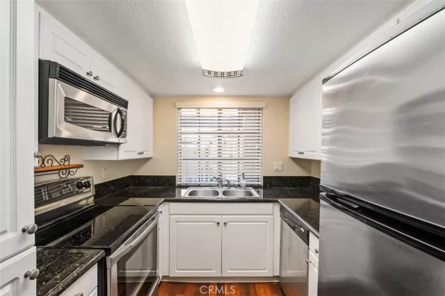 MLS: OC23206301 Condo For Sale