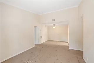 Photo #6: OC23206301 Listing 