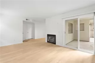 Photo #2: OC23206775 Listing 