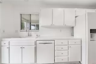 Photo #4: OC23206775 Listing 