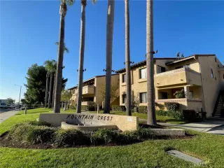 Photo #4: OC23206784 Listing 