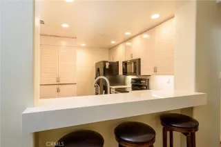 Photo #4: OC23207022 Listing 