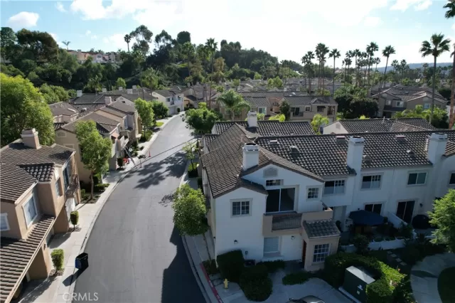 MLS: OC23207249 Condo For Sale