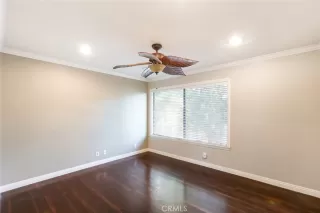 Photo #6: OC23207387 Listing 