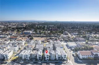 Photo #2: OC23207663 Listing 