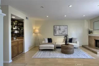 Photo #2: OC23207768 Listing