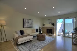 Photo #4: OC23207768 Listing