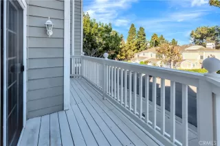 Photo #3: OC23207778 Listing