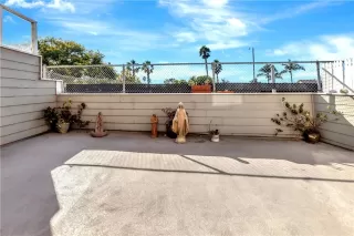 Photo #4: OC23207778 Listing