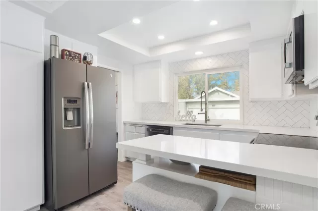 MLS: OC23207944 Condo For Sale