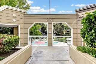 Photo #2: OC23207980 Listing 