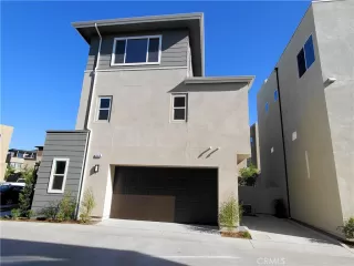 Photo #2: OC23208287 Listing 