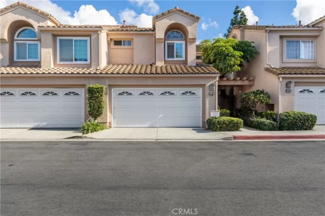 MLS: OC23208475 Condo For Sale