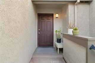 Photo #2: OC23208510 Listing