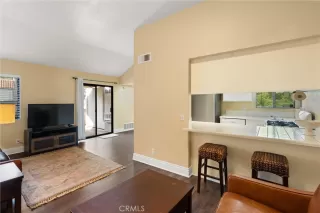 Photo #6: OC23208510 Listing