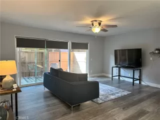 Photo #6: OC23208683 Listing 