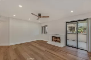 Photo #4: OC23209123 Listing 