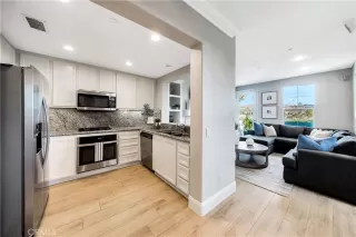 Photo #6: OC23209141 Listing