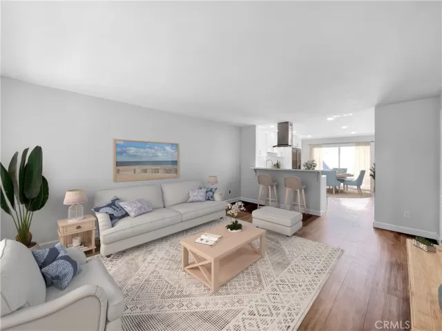 MLS: OC23209153 Condo For Sale